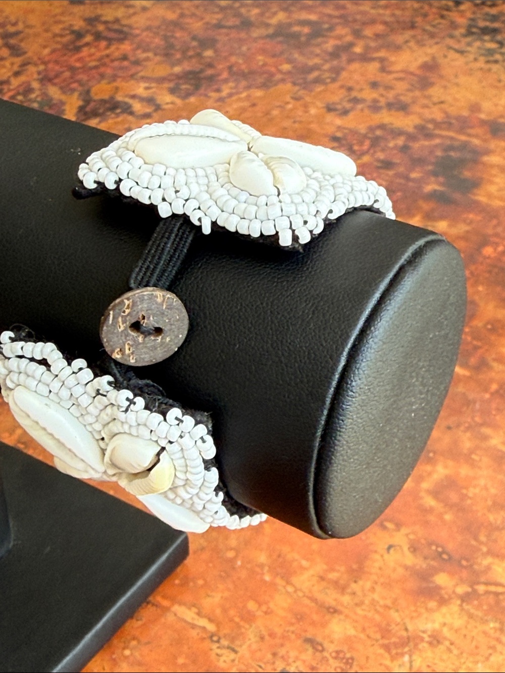 White Beaded Cowrie Shell Cuff Bracelet/ Anklet Stretchy Elastic Button Closure - Picture 2 of 6